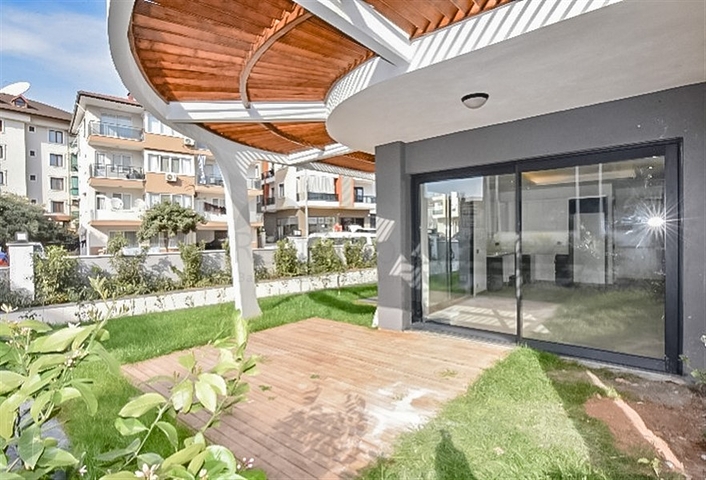 Квартира 1+1 с выходом в сад в районе Оба