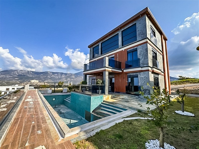 Частная вилла 4+1 в элитном закрытом жилом комплексе