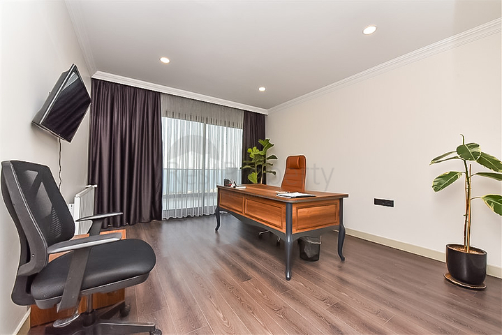 Частная вилла 4+1 в элитном закрытом жилом комплексе