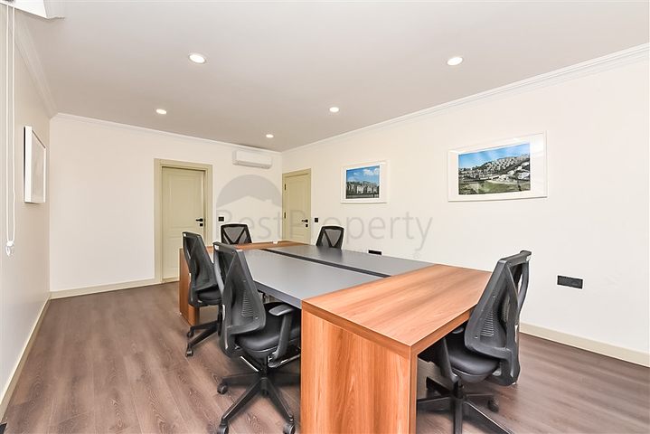 Частная вилла 4+1 в элитном закрытом жилом комплексе