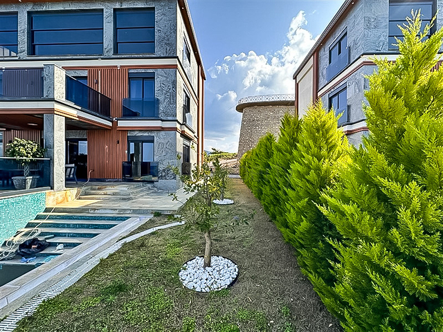 Частная вилла 4+1 в элитном закрытом жилом комплексе