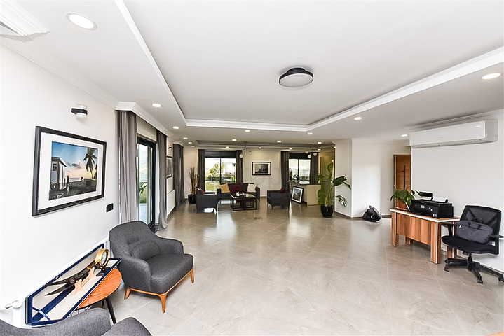 Частная вилла 4+1 в элитном закрытом жилом комплексе