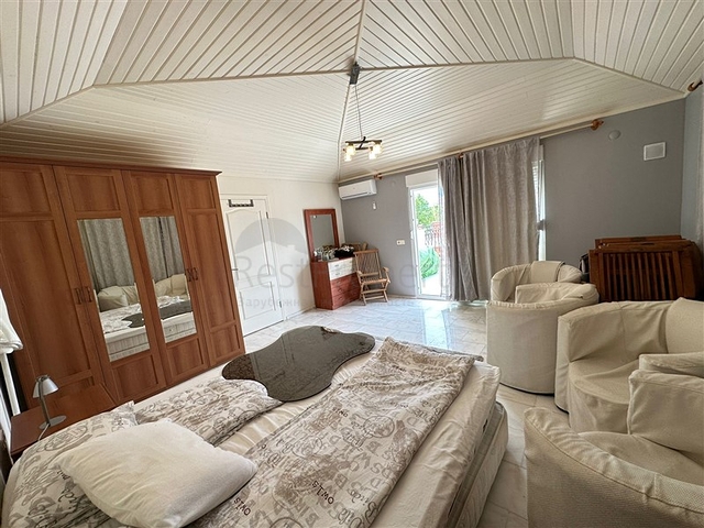 Пентхаус 4+1 на берегу реки в районе Кестель