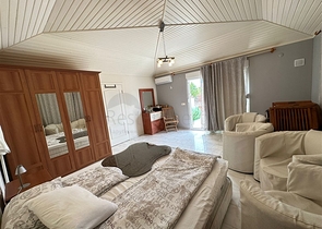 Пентхаус 4+1 на берегу реки в районе Кестель