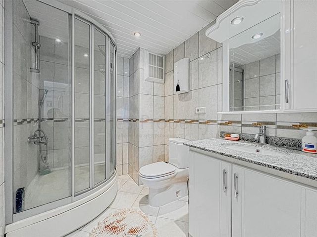 Квартира 2+1 свидом на море и горы в районе Махмутлар