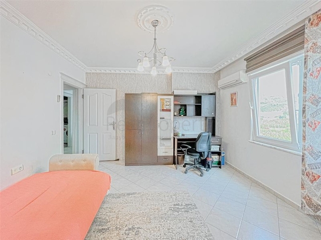 Квартира 2+1 свидом на море и горы в районе Махмутлар