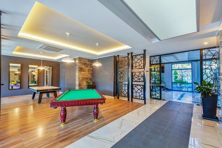 Пентхаус планировкой 3+1 с видом на Средиземное море