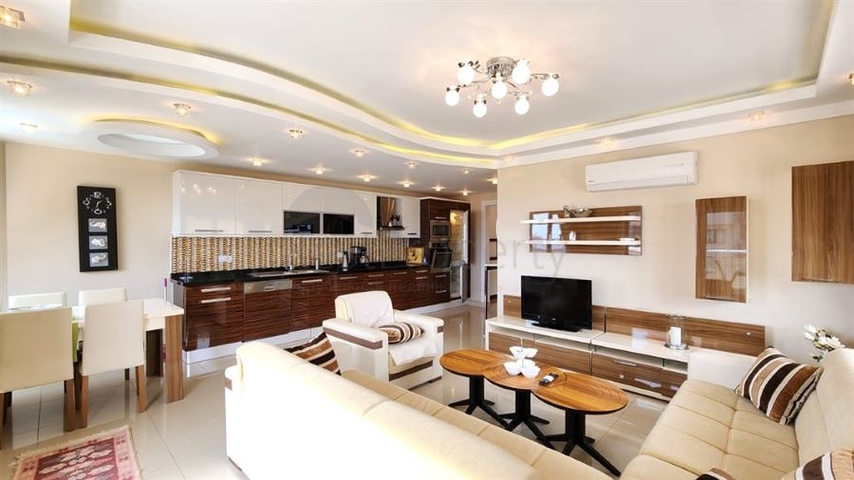 Просторная квартира 2+1 в 100м от моря