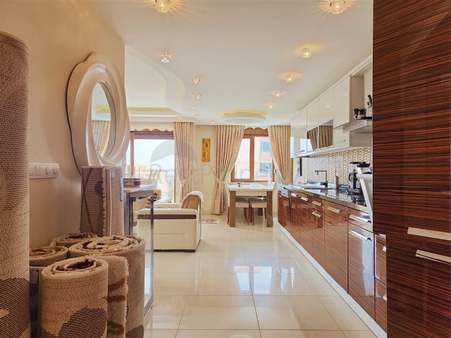 Просторная квартира 2+1 в 100м от моря