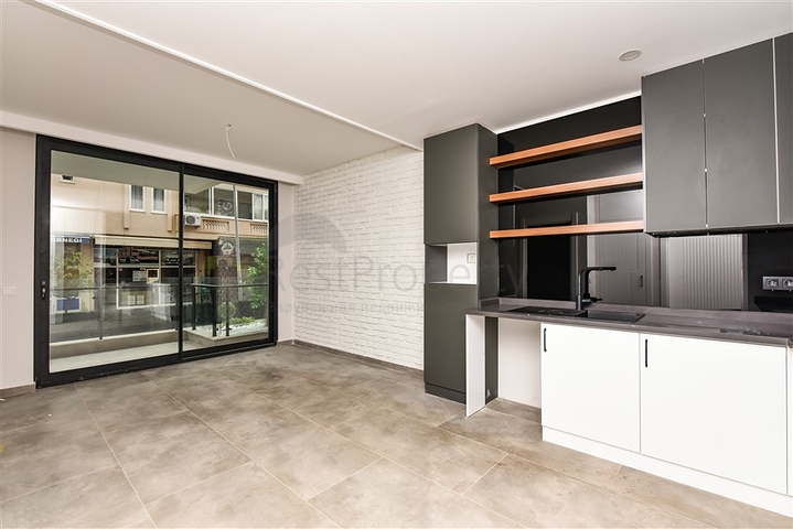 Двухкомнатная квартира в районе Клеопатра