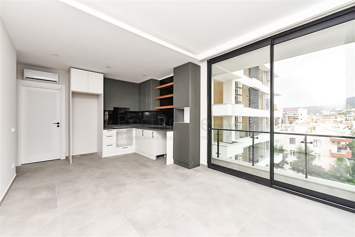 Квартира 1+1 в новом комплексе всего в 200 метрах от пляжа Клеопатры