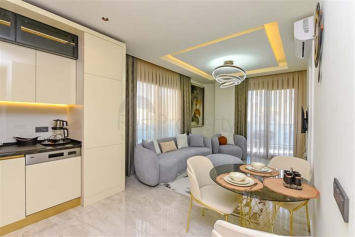 Квартира 1+1 в люкс комплексе в центре Алании