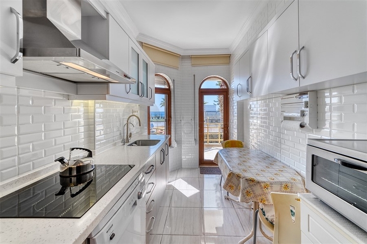 Апартаменты в комплексе на первой береговой линии