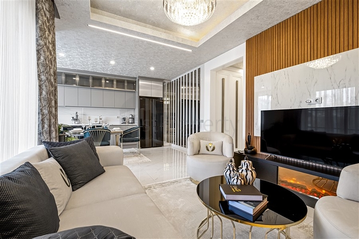 Трехкомнатный пентхаус с дизайнерским ремонтом