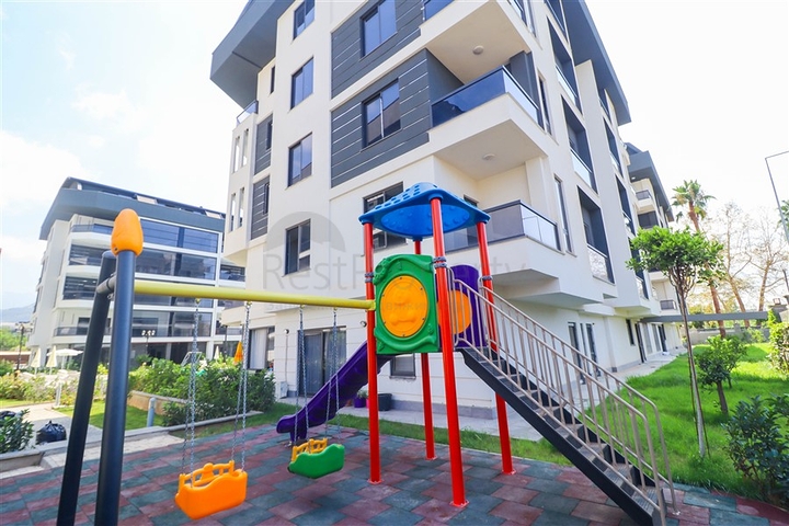 Трехкомнатный пентхаус с дизайнерским ремонтом