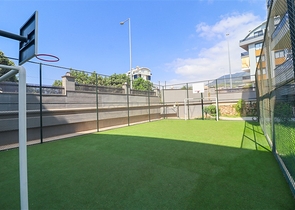 Трехкомнатный пентхаус с дизайнерским ремонтом