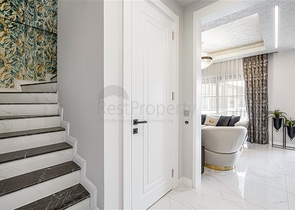 Трехкомнатный пентхаус с дизайнерским ремонтом