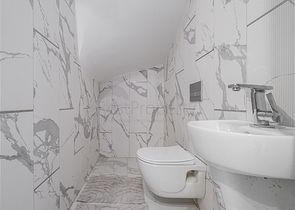 Трехкомнатный пентхаус с дизайнерским ремонтом