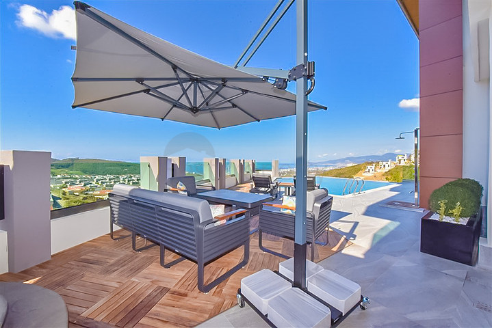 Роскошная вилла 4+1 в районе Каргыджак