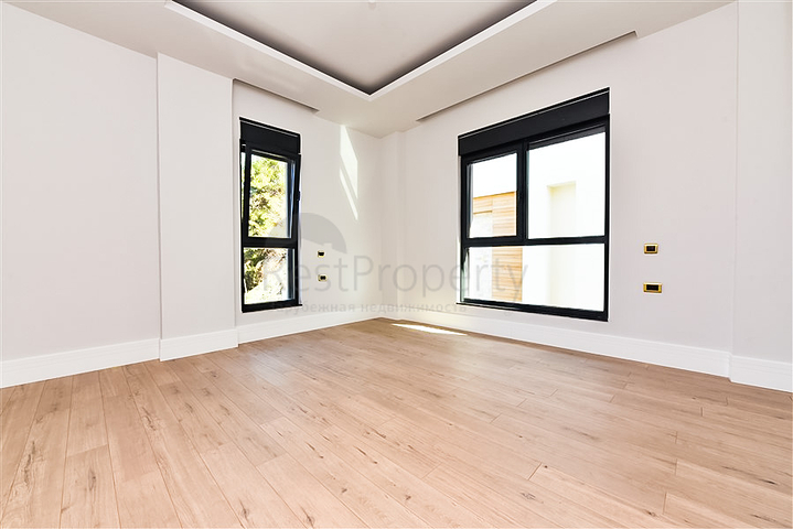 Роскошная вилла 4+1 в районе Каргыджак