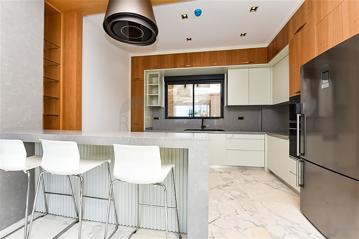 Роскошная вилла 4+1 в районе Каргыджак