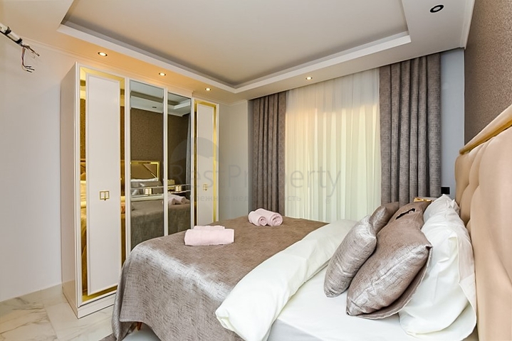 Уютный садовый дуплекс в районе Оба