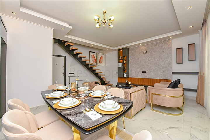 Уютный садовый дуплекс в районе Оба