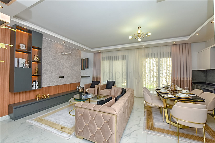 Уютный садовый дуплекс в районе Оба