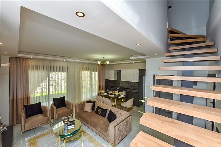 Уютный садовый дуплекс в районе Оба