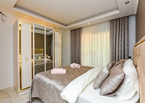 Уютный садовый дуплекс в районе Оба