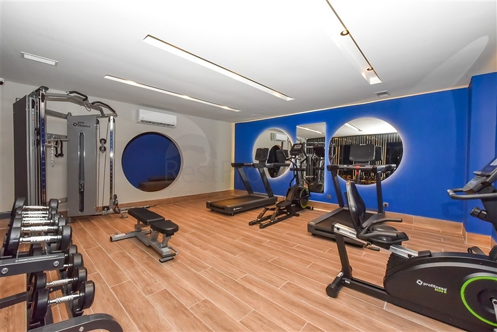 Квартира 1+1 в новом комплексе всего в 400 м от моря в центре Алании 