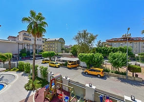 Квартира 1+1 в новом комплексе всего в 400 м от моря в центре Алании 