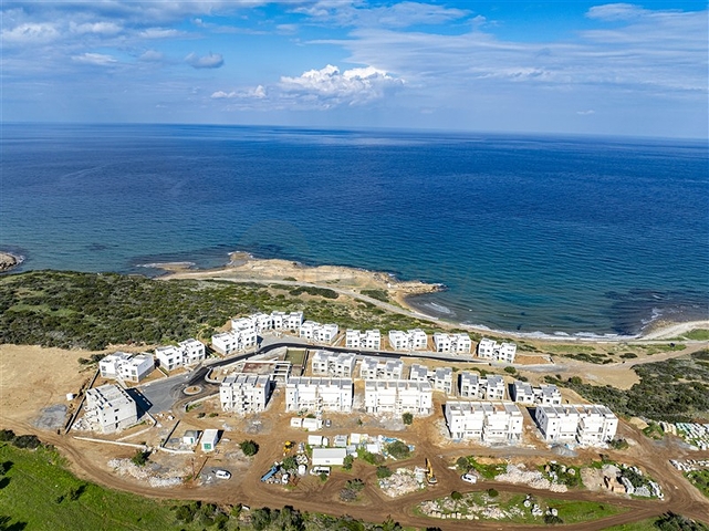 Апартаменты 2+1 со своей террасой  в 100 метрах от моря