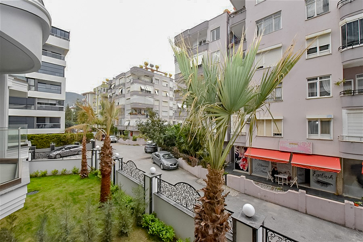 Двухкомнатная квартира у самого моря в шикарном комплексе