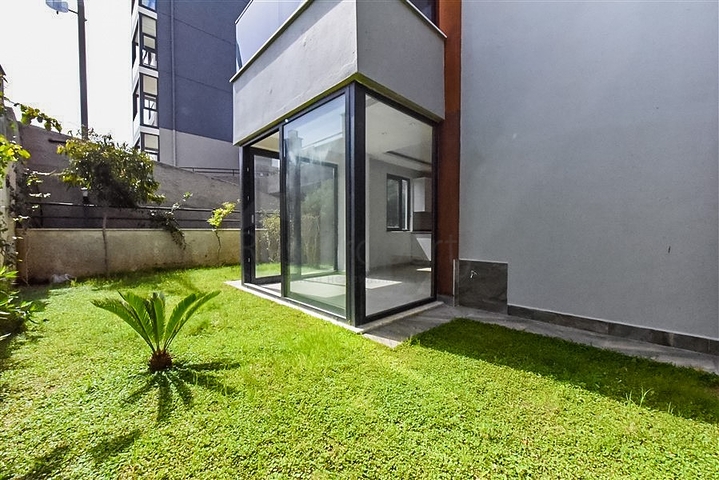 Квартира 2+1 со своим садом в Кестеле