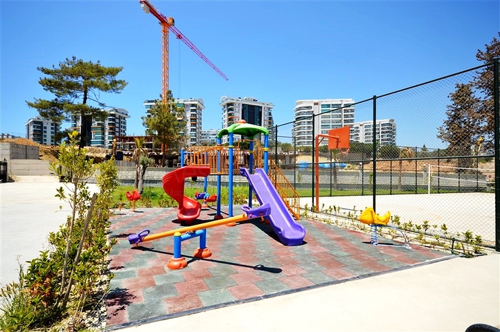 Меблированная двухкомнатная квартира планировки 1+1