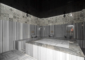 Меблированная двухкомнатная квартира планировки 1+1