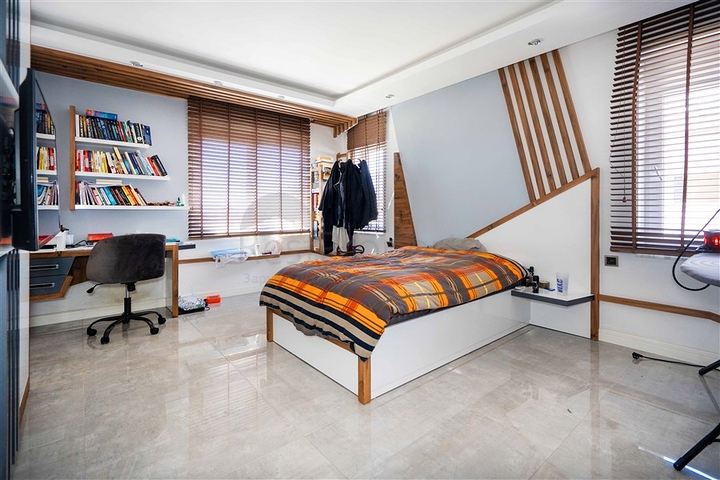 Петнхаус уникальной планировки 6+1 под ВНЖ