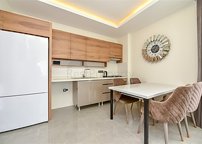 Трехкомнатная квартира в районе Махмутлар с видом на горы