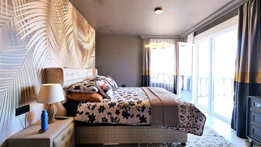 Меблированная вилла в центре Махмутлара