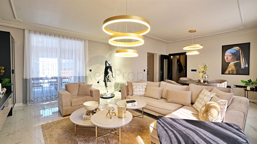 Меблированная вилла в центре Махмутлара