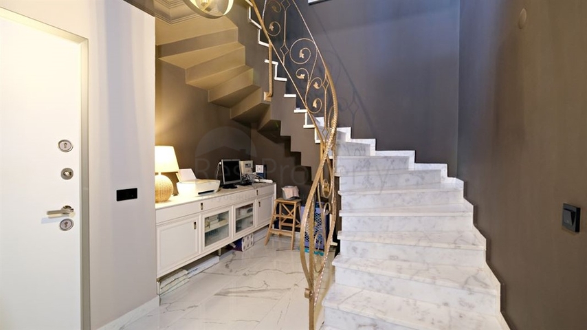 Меблированная вилла в центре Махмутлара