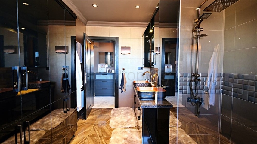 Меблированная вилла в центре Махмутлара