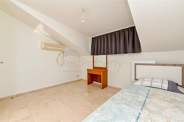 Просторный пентхаус планировкой 3+1 в районе Конаклы. 