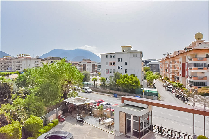 Просторная квартира в районе Оба