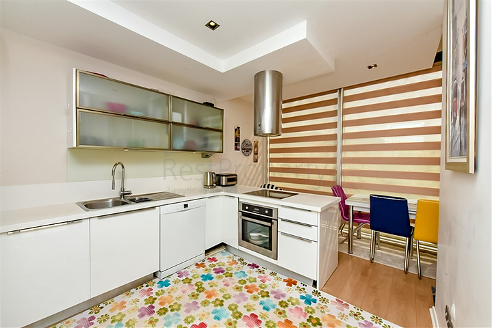 Просторная квартира в районе Оба