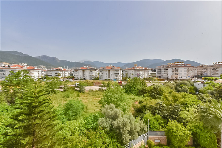 Просторная квартира в районе Оба