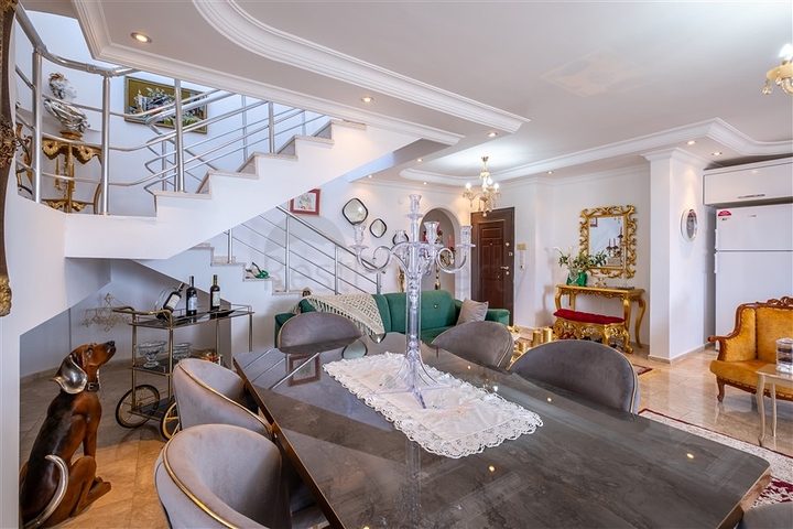 Пентхаус 3+1  в районе Махмутлар