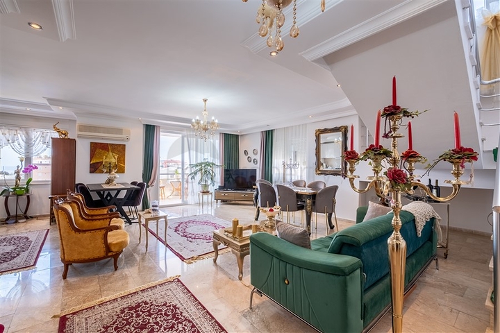 Пентхаус 3+1  в районе Махмутлар