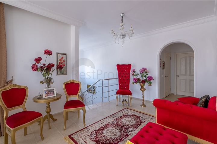 Пентхаус 3+1  в районе Махмутлар